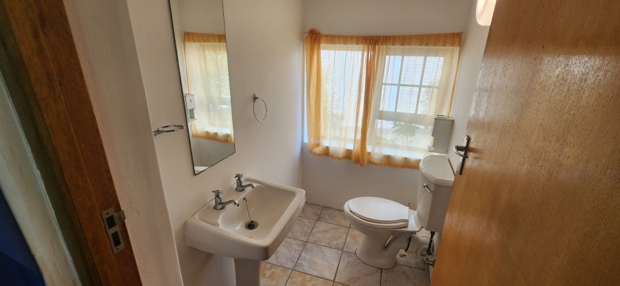 5 Bedroom Property for Sale in Dana Bay Western Cape